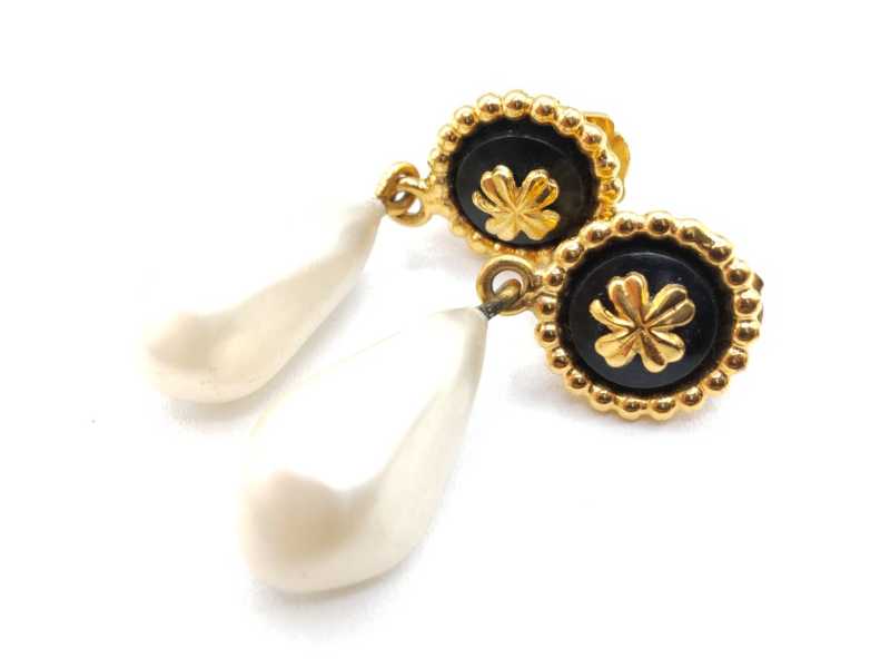 シャネル買取 クローバーイヤリング